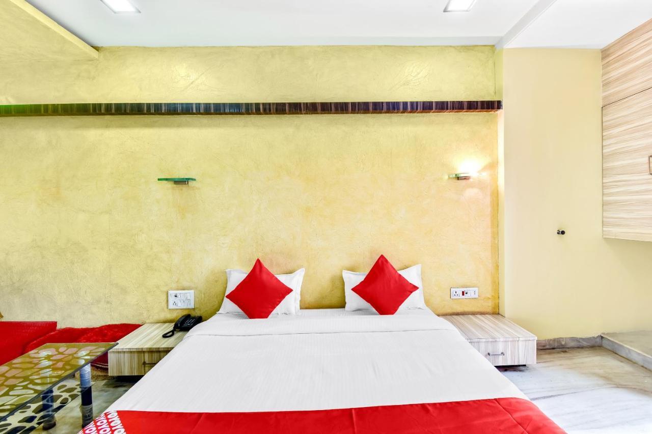 Oyo 61308 Hotel Rw International Hingoli Kültér fotó