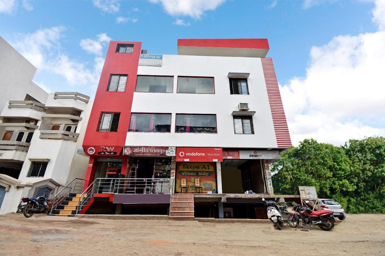 Oyo 61308 Hotel Rw International Hingoli Kültér fotó