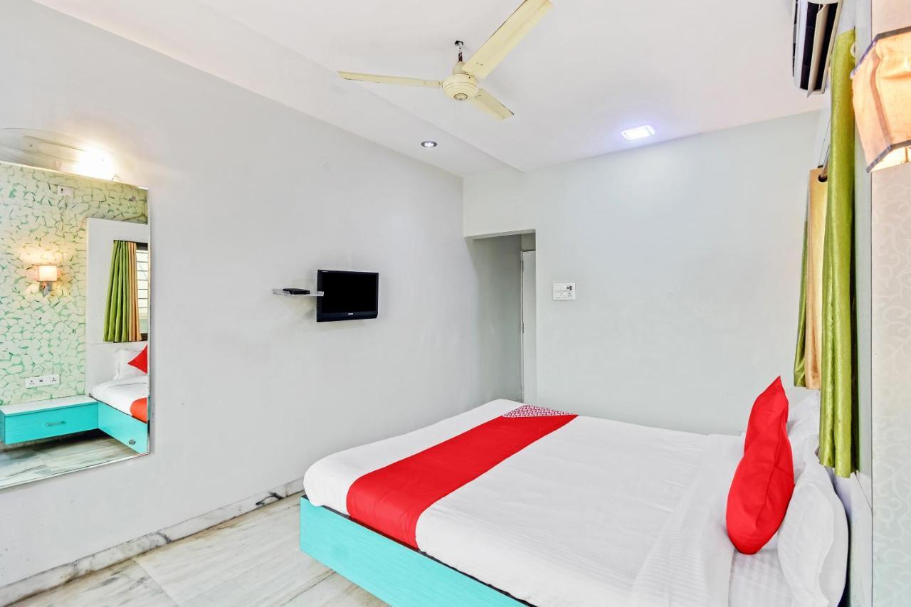 Oyo 61308 Hotel Rw International Hingoli Kültér fotó
