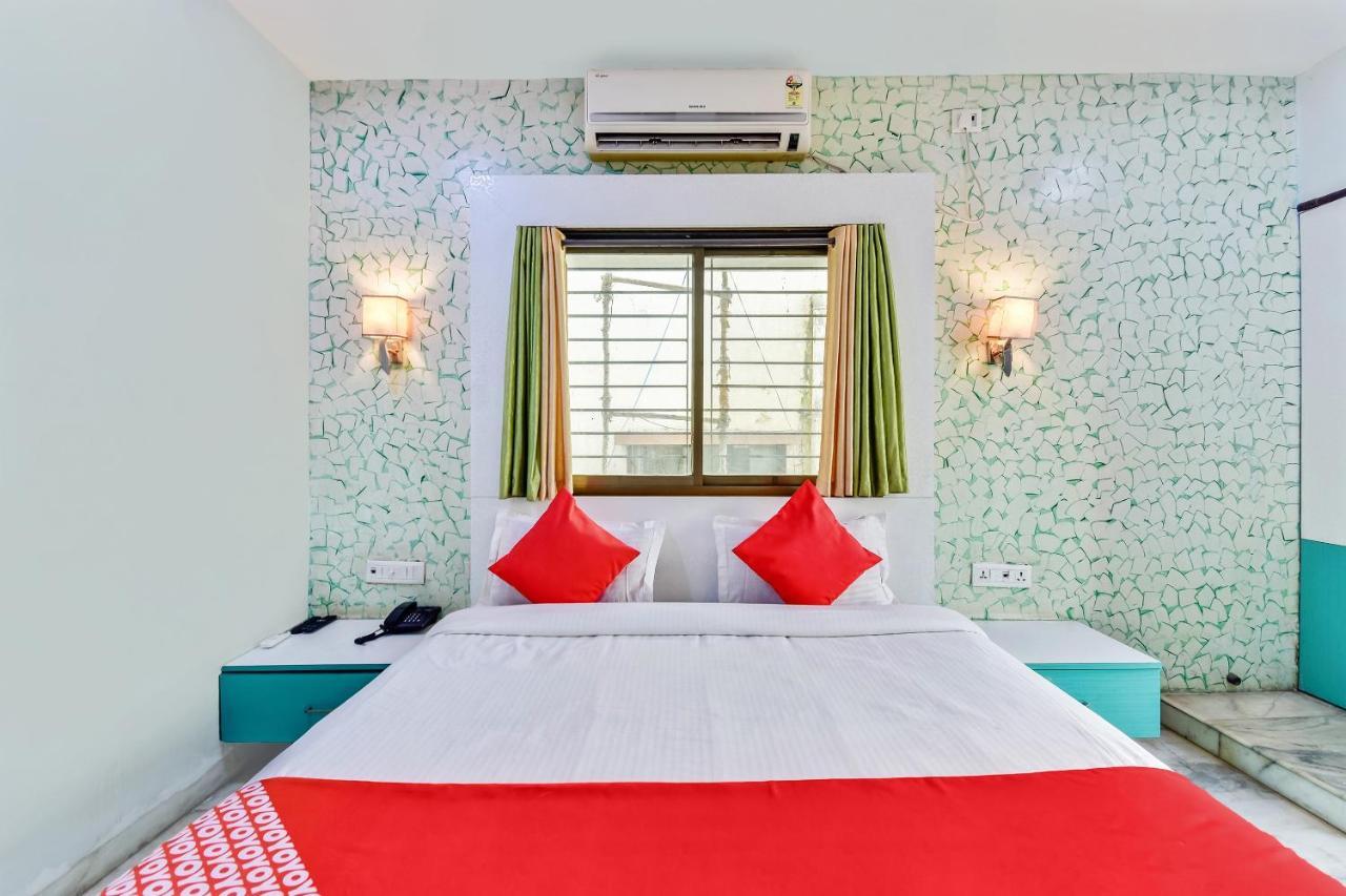 Oyo 61308 Hotel Rw International Hingoli Kültér fotó